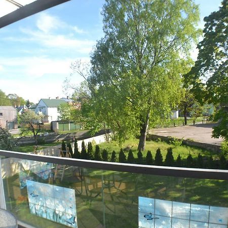 Riverside Apartement Пярну Екстер'єр фото